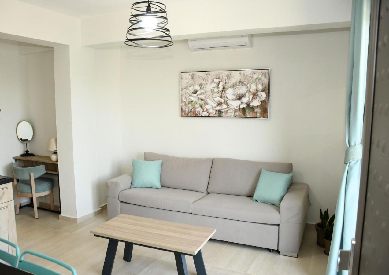 Theano Luxury Suites Nikiti Dış mekan fotoğraf