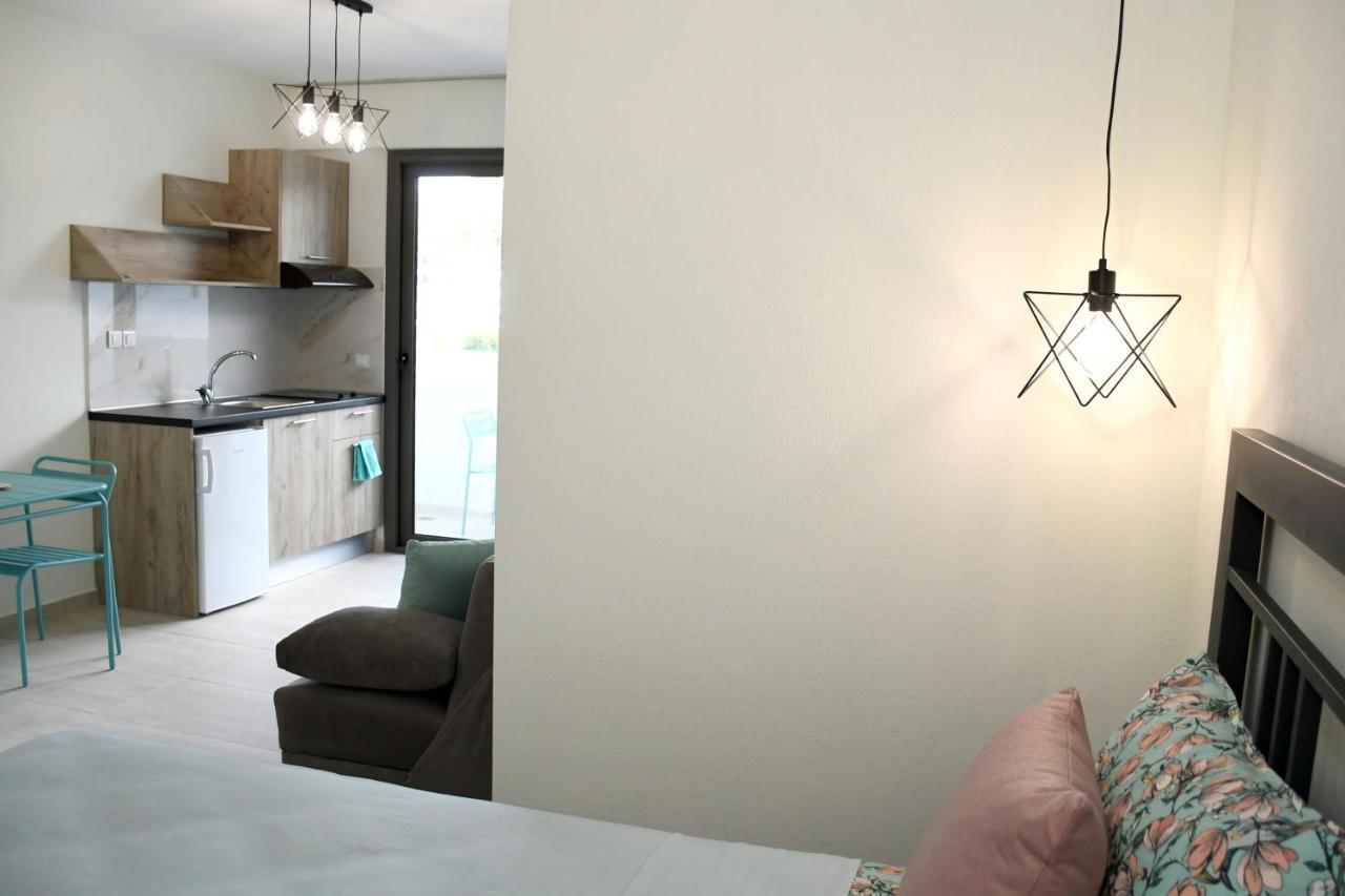 Theano Luxury Suites Nikiti Dış mekan fotoğraf