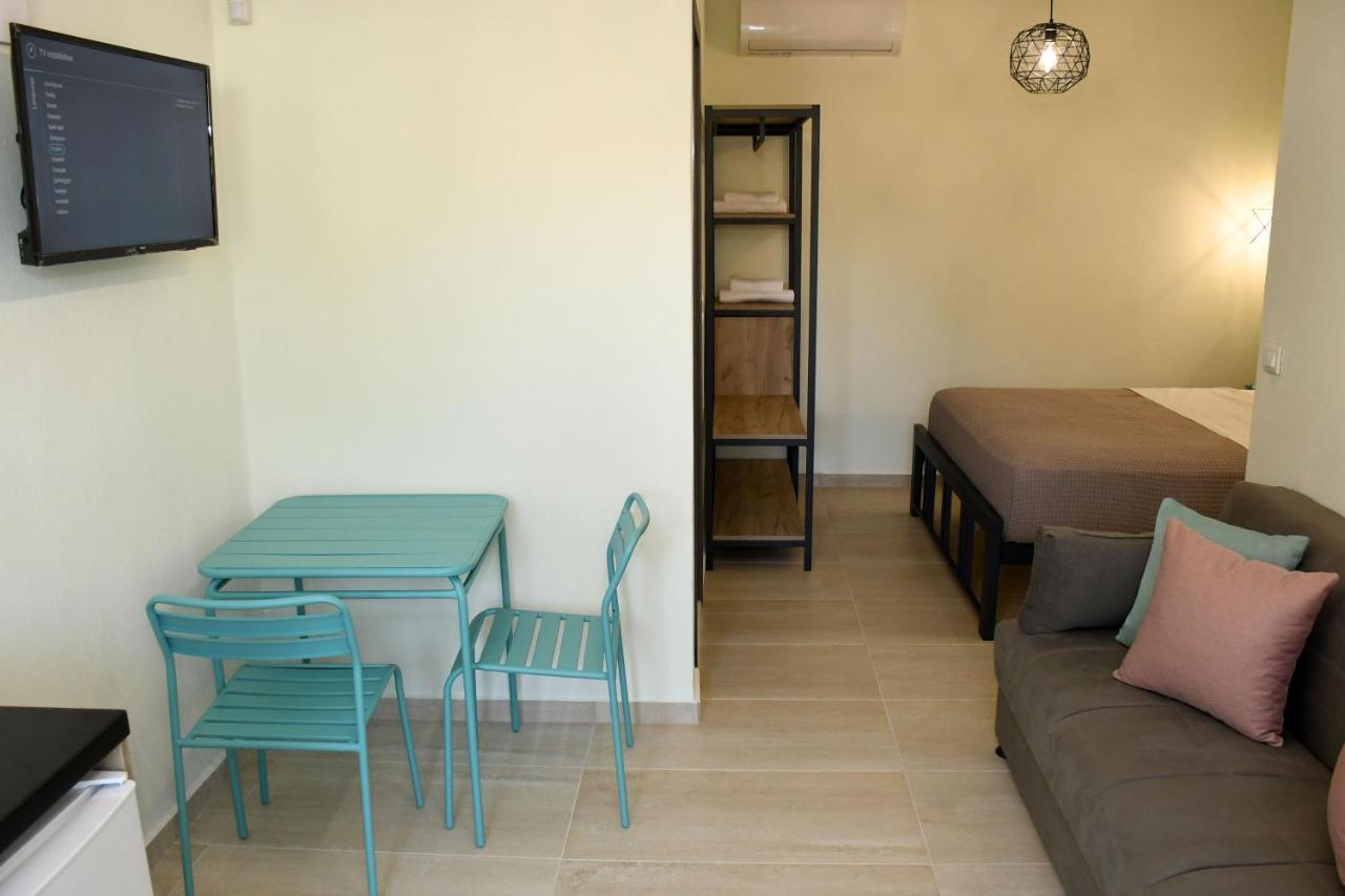 Theano Luxury Suites Nikiti Dış mekan fotoğraf