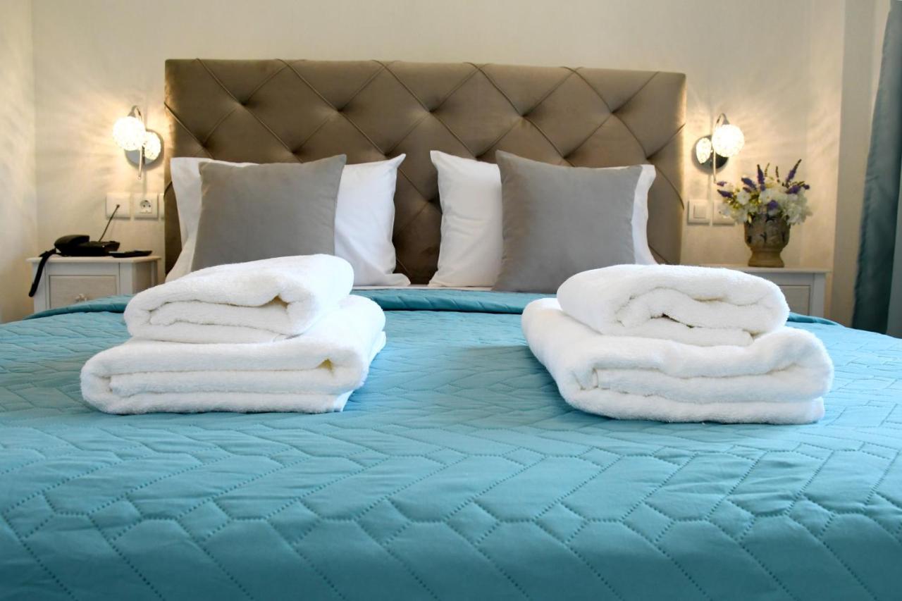 Theano Luxury Suites Nikiti Dış mekan fotoğraf